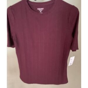 New with tags nine W. top ps